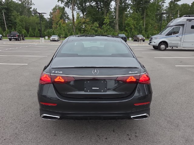 New 2027 Graphite Grey Metallic Mercedes-Benz E450 image 4