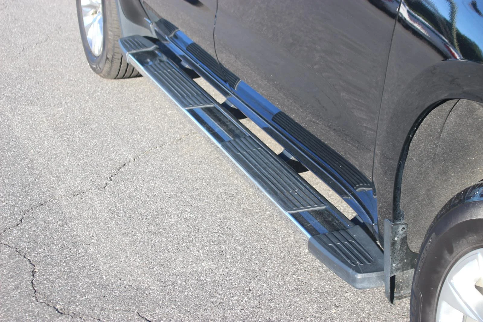 Used 2022 Black Chevrolet LTZ image 10
