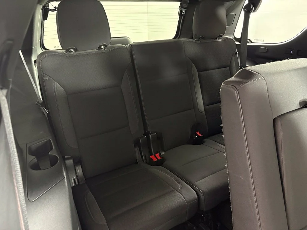 Used 2023 White Chevrolet LS image 39