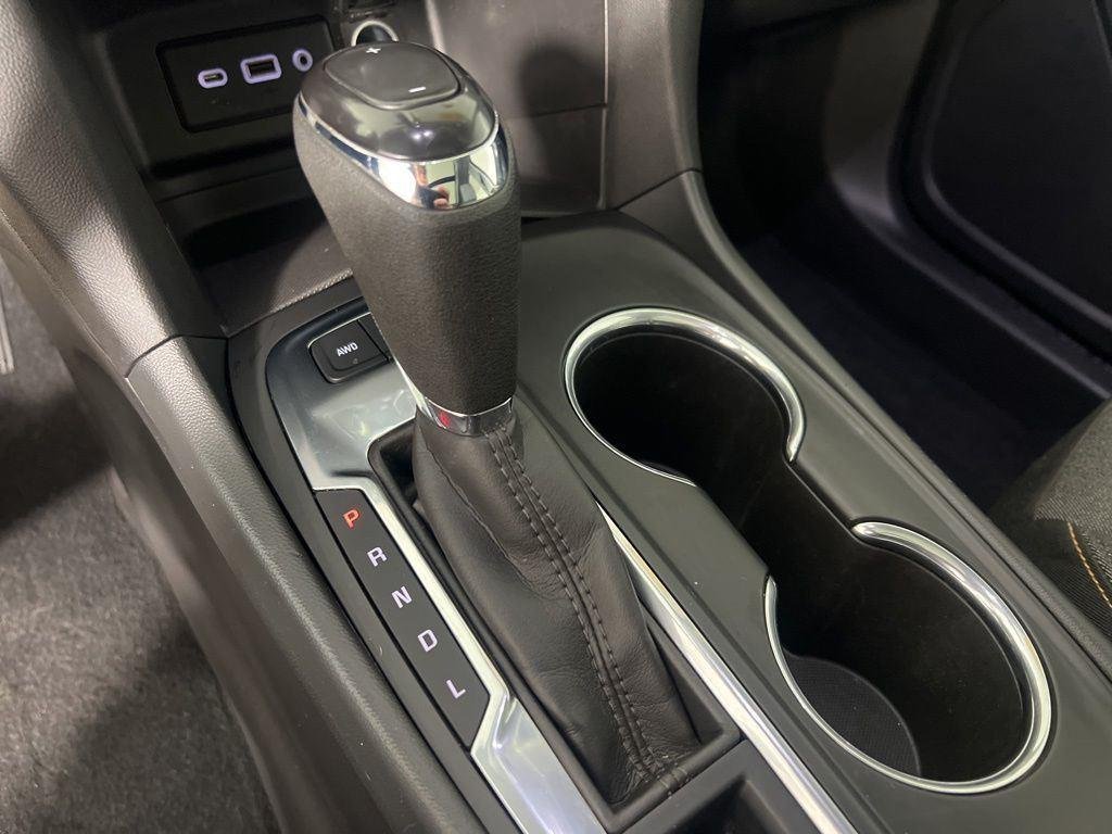 Used 2020 Pacific Blue Metallic Chevrolet LT image 21