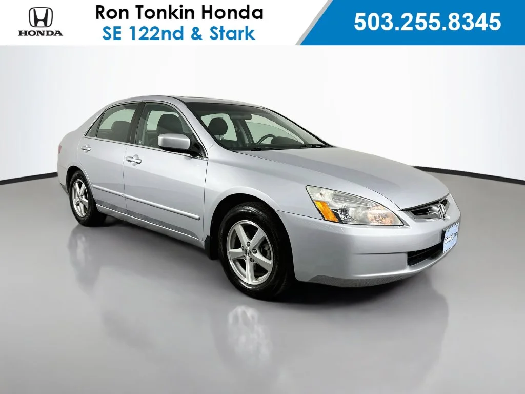 Used 2005 Silver Frost Metallic Honda EX-L image 1