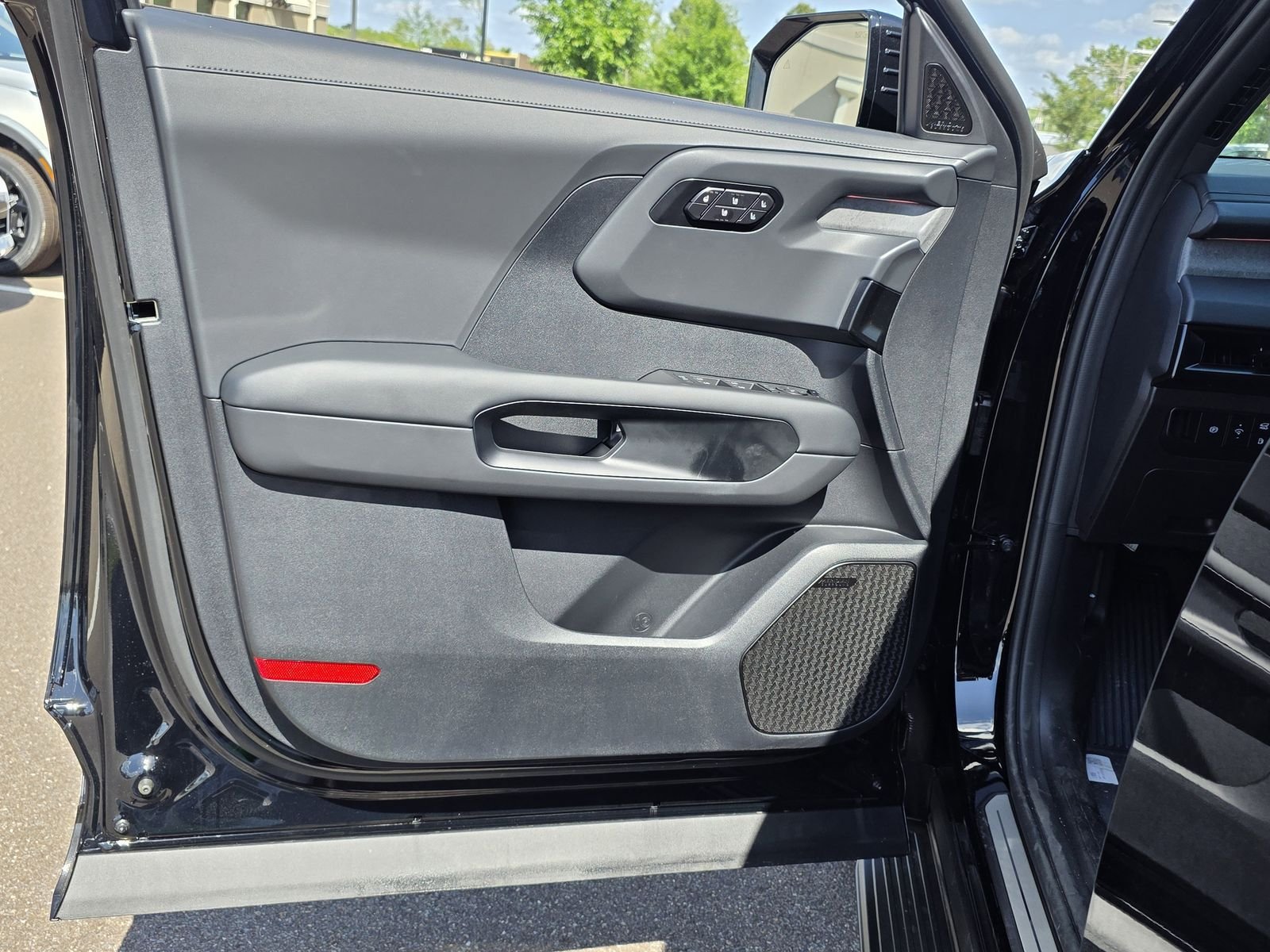 New 2027 Black Kia X-Line SX image 12