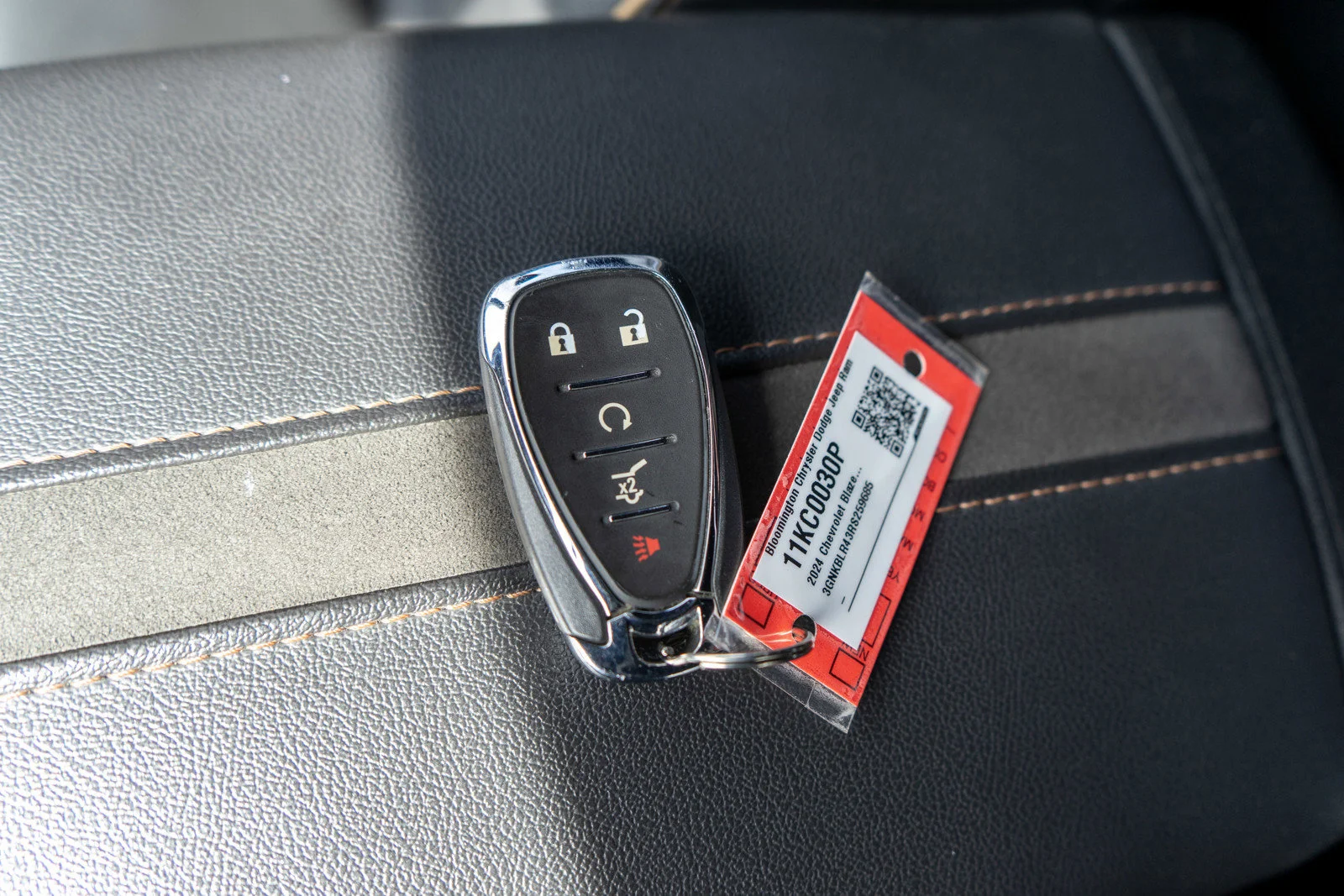 Used 2024 Black Chevrolet Premier image 31