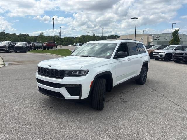 New 2026 Bright White Clear-Coat Exterior Paint Jeep 85th Anniversary image 5