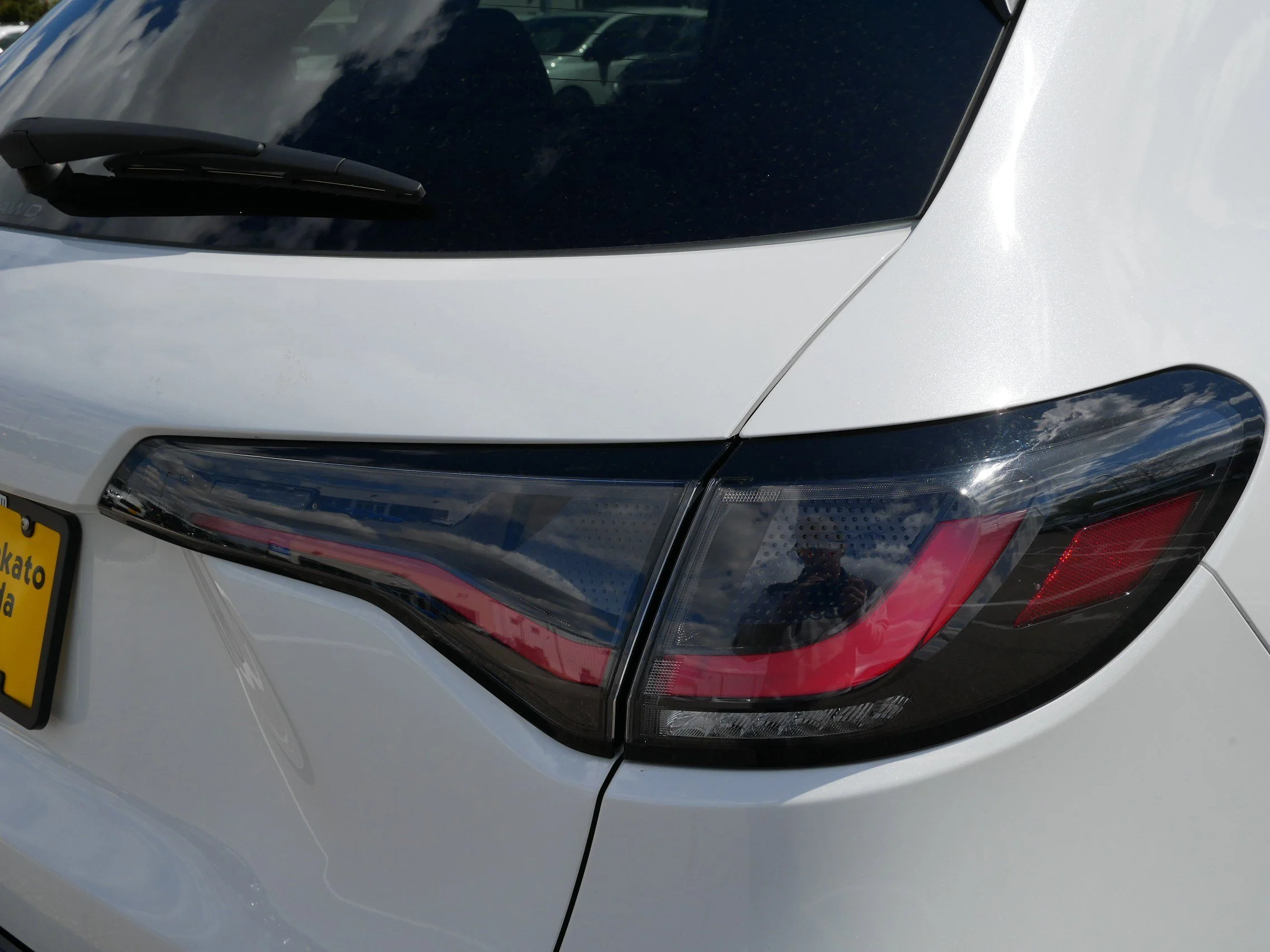 Certified Used 2024 Platinum White Pearl Honda EX-L image 17