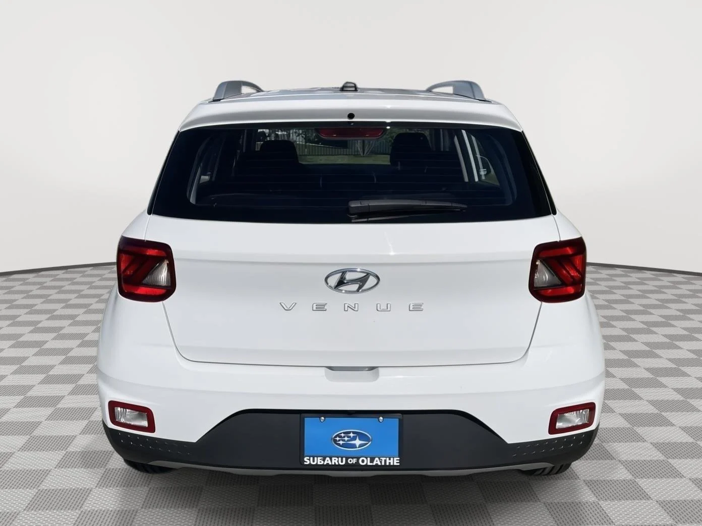 Used 2024 Lunar White Hyundai SEL image 11