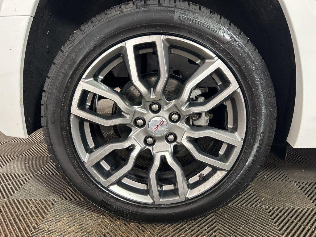 Used 2023 Summit White GMC Denali image 2