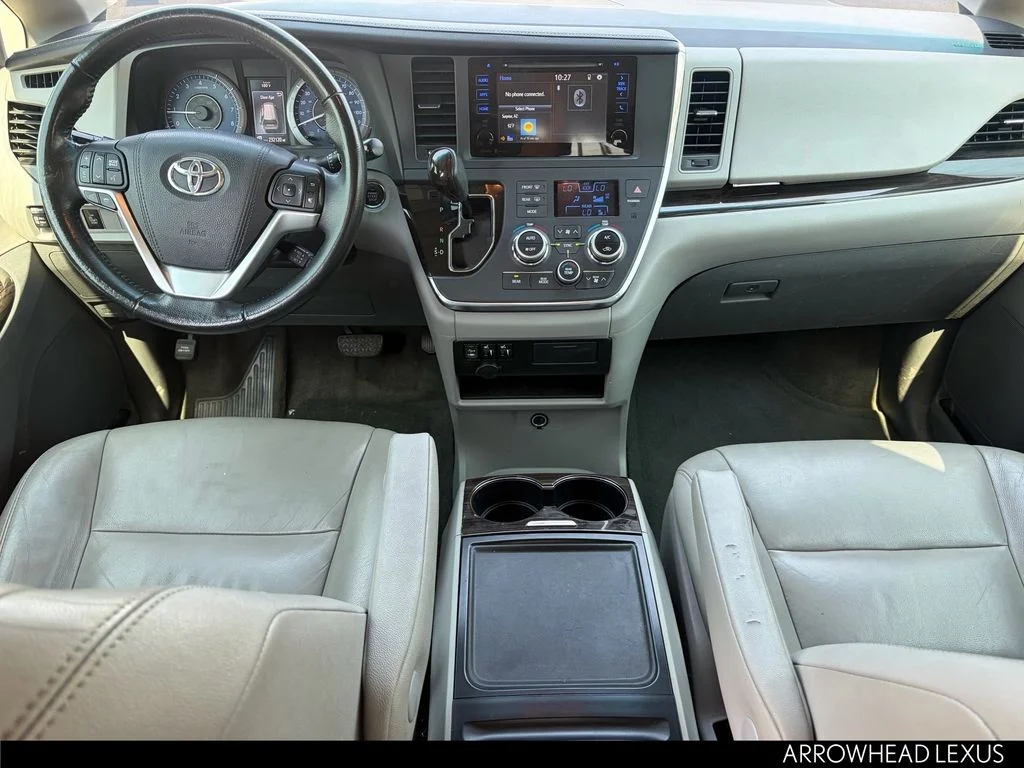 Used 2015 Gray Toyota XLE image 30