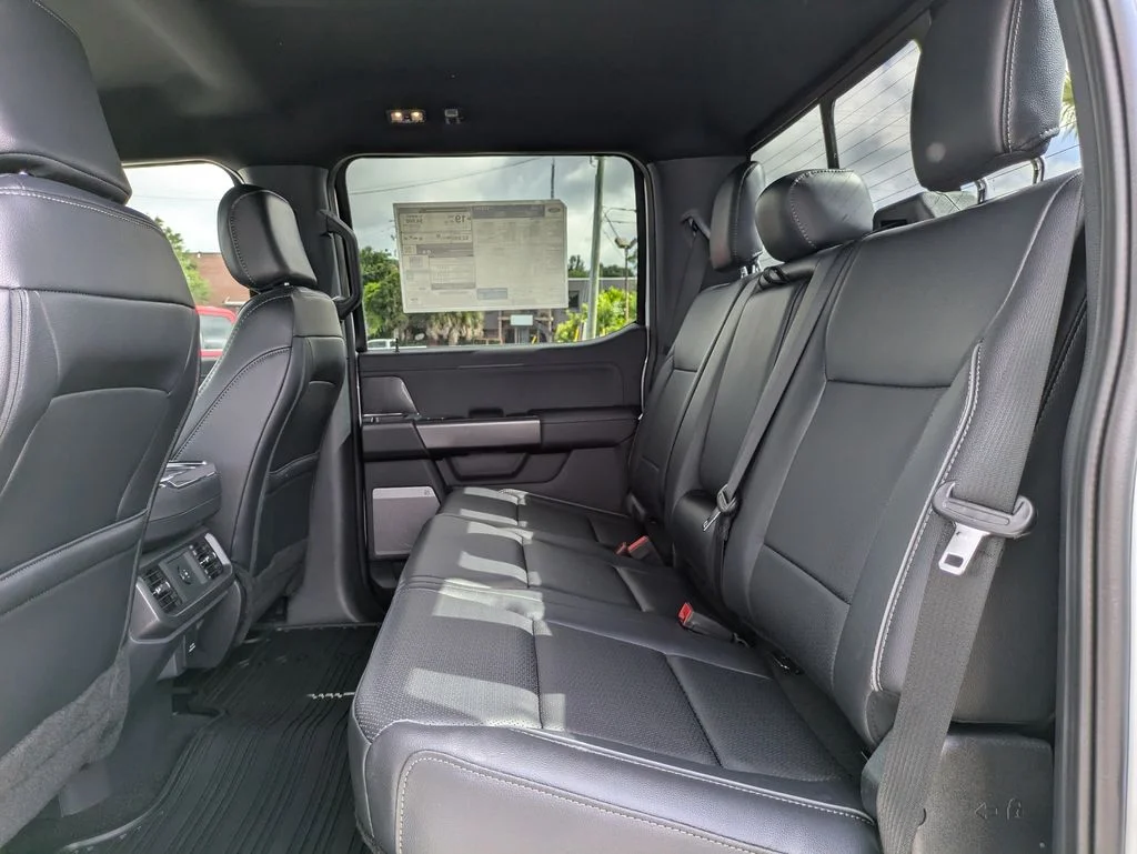 New 2026 Oxford White Ford Lariat image 14