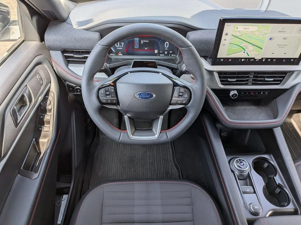 New 2026 Space White Metallic Ford ST-Line image 15