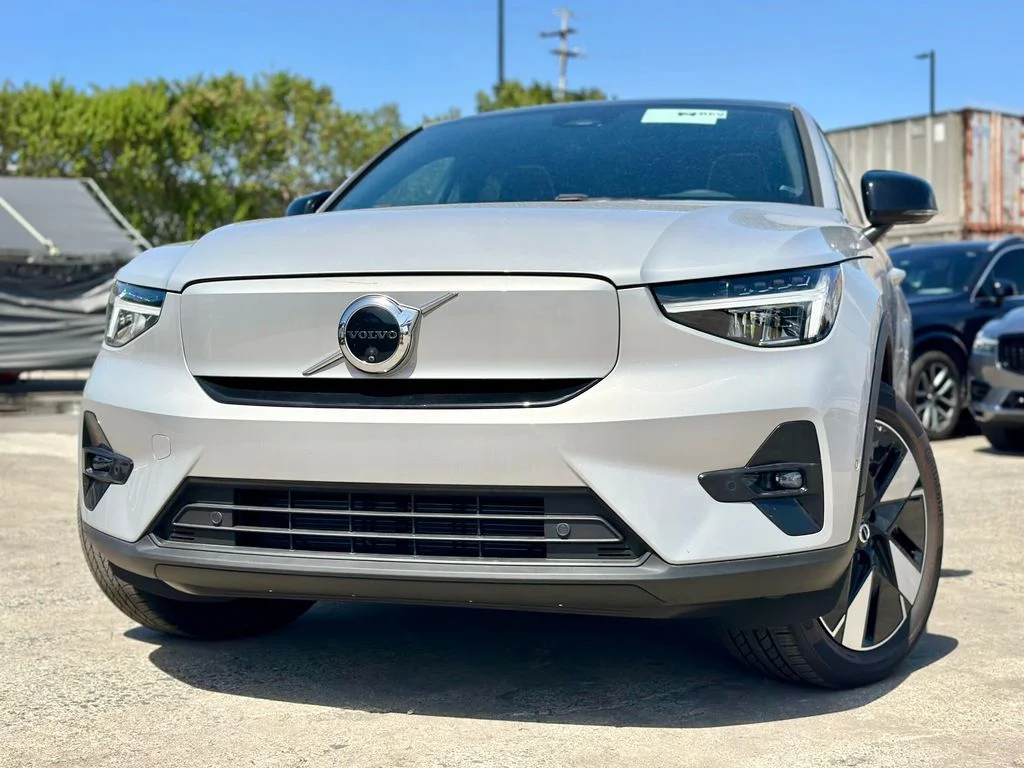 New 2025 Silver Volvo Plus image 1