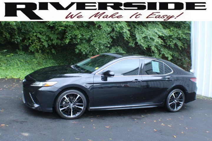 Used 2018 Black Toyota XSE image 4