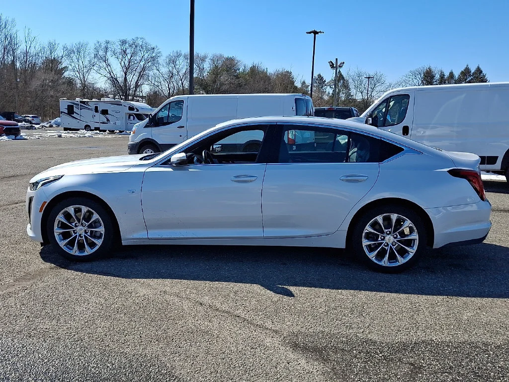 Used 2020 Crystal White Tricoat Cadillac Premium Luxury image 7