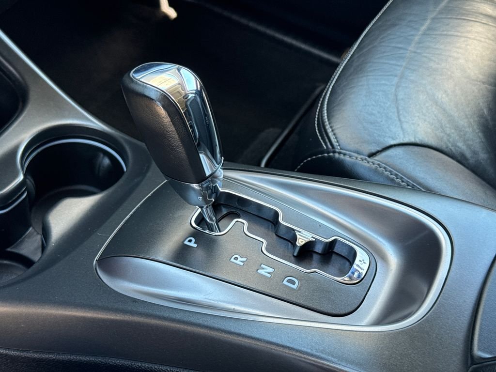 Used 2020 Silver Dodge Crossroad image 26