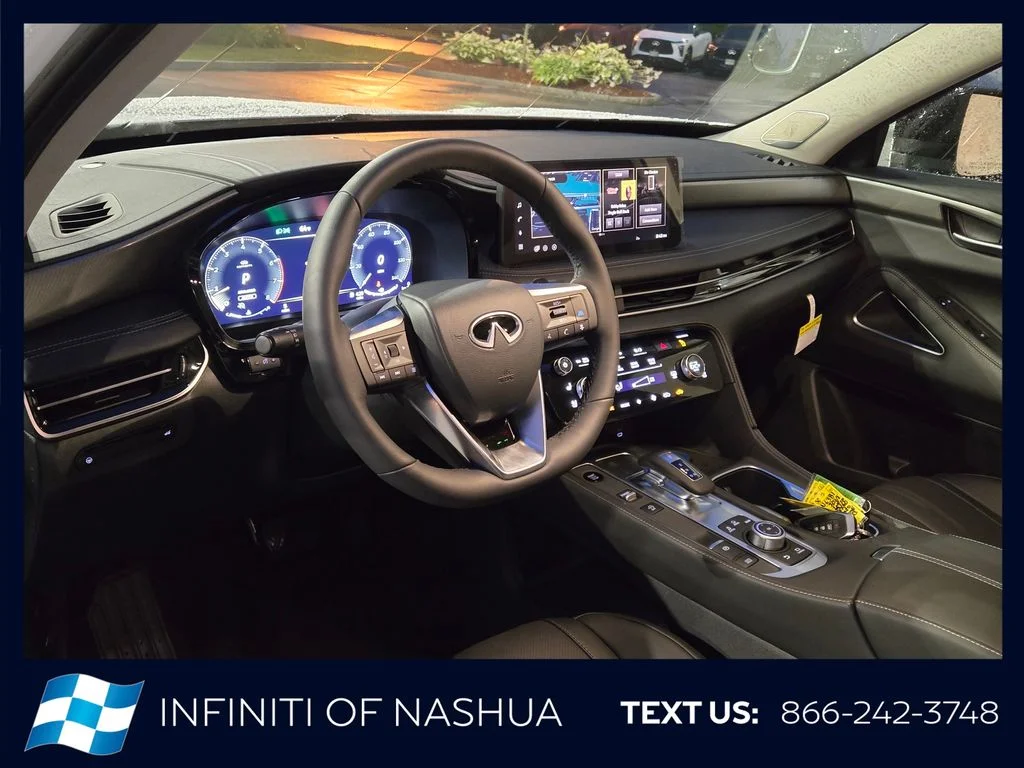 New 2027 RADIANT WHITE INFINITI Luxe AWD image 4