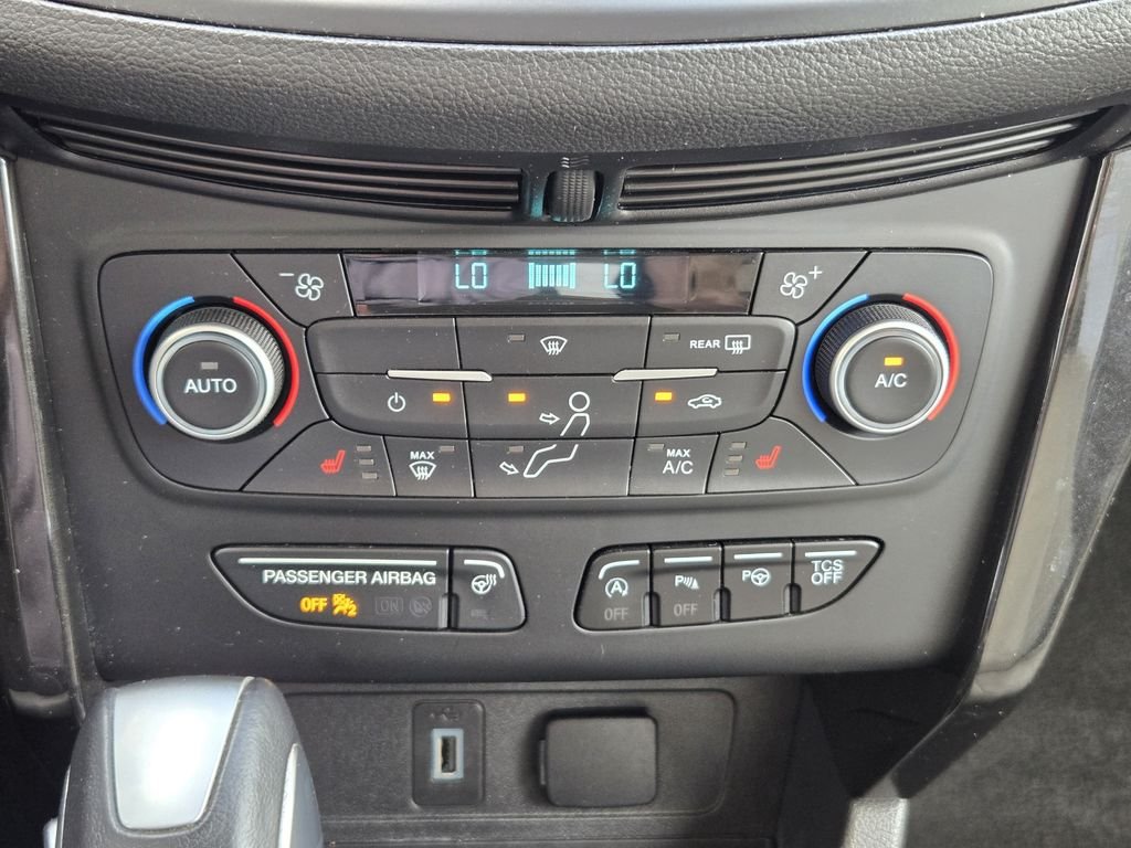 2019 Ford Escape Titanium - Photo 16