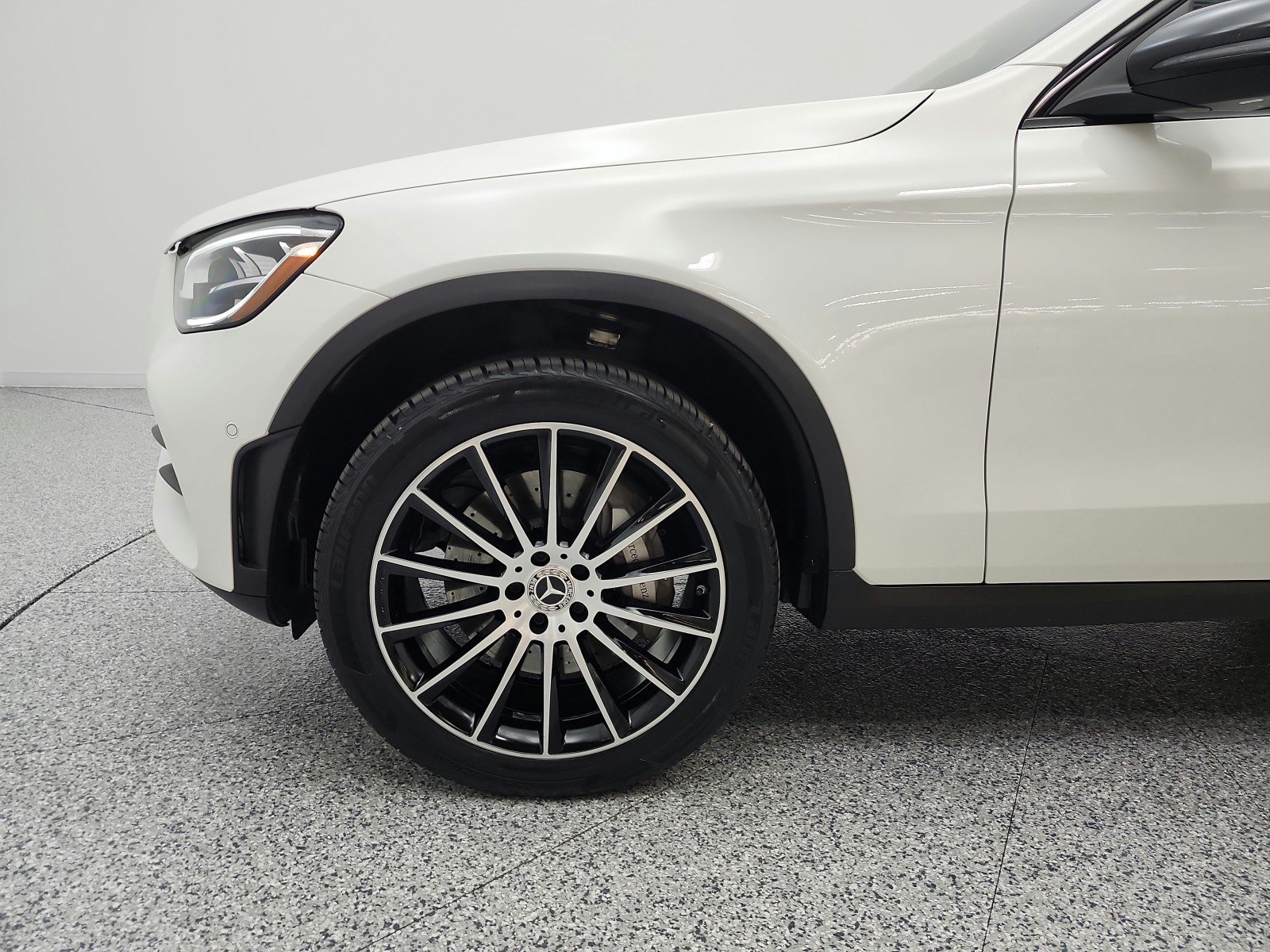 Used 2022 Polar White Mercedes-Benz GLC 300 SUV image 21
