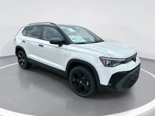 2026 Volkswagen Taos 1.5T SE Black