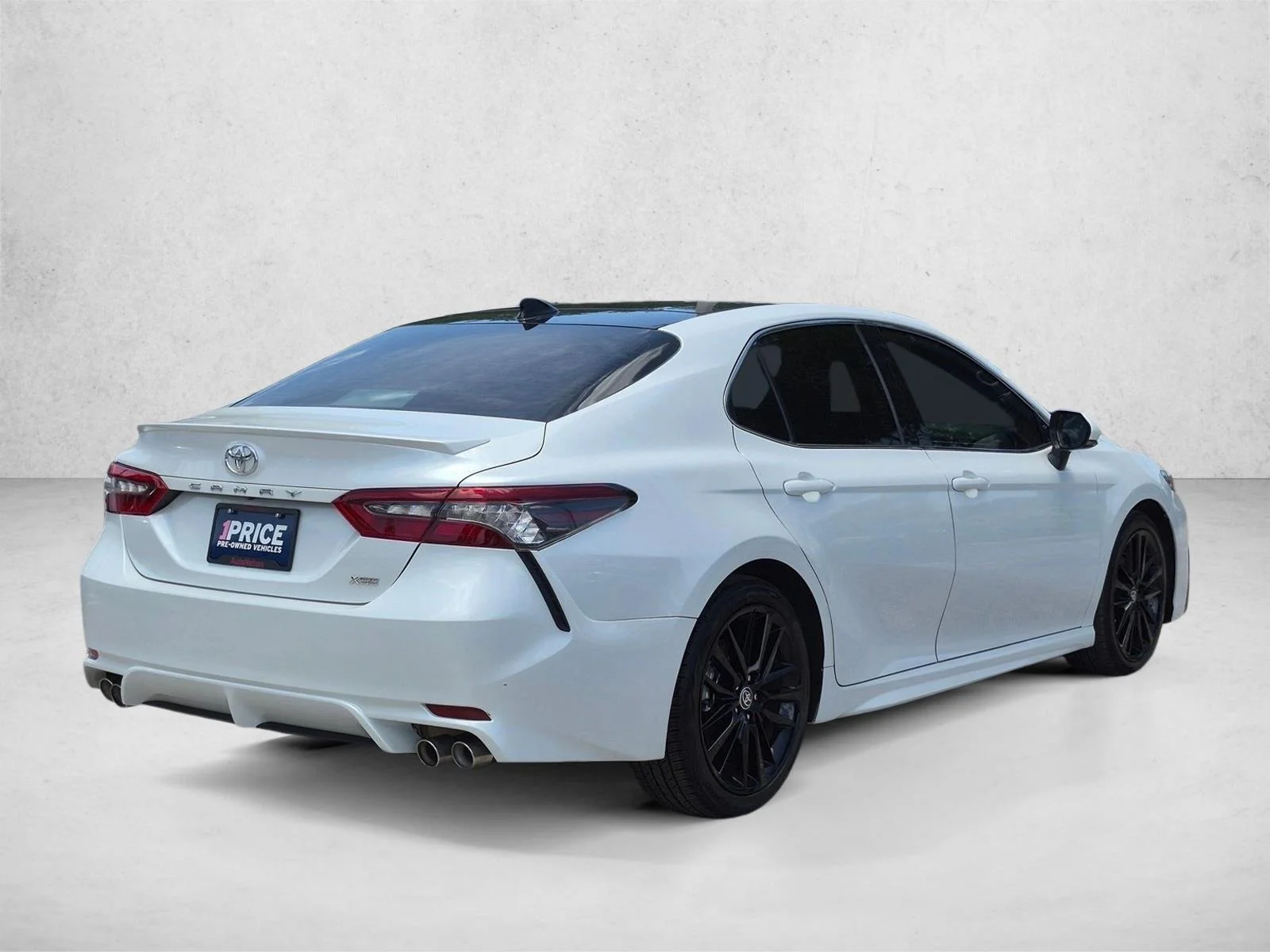 Used 2023 Wind Chill Pearl Toyota XSE image 5