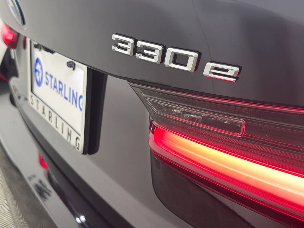 2024 BMW 3 Series 330e - Photo 39