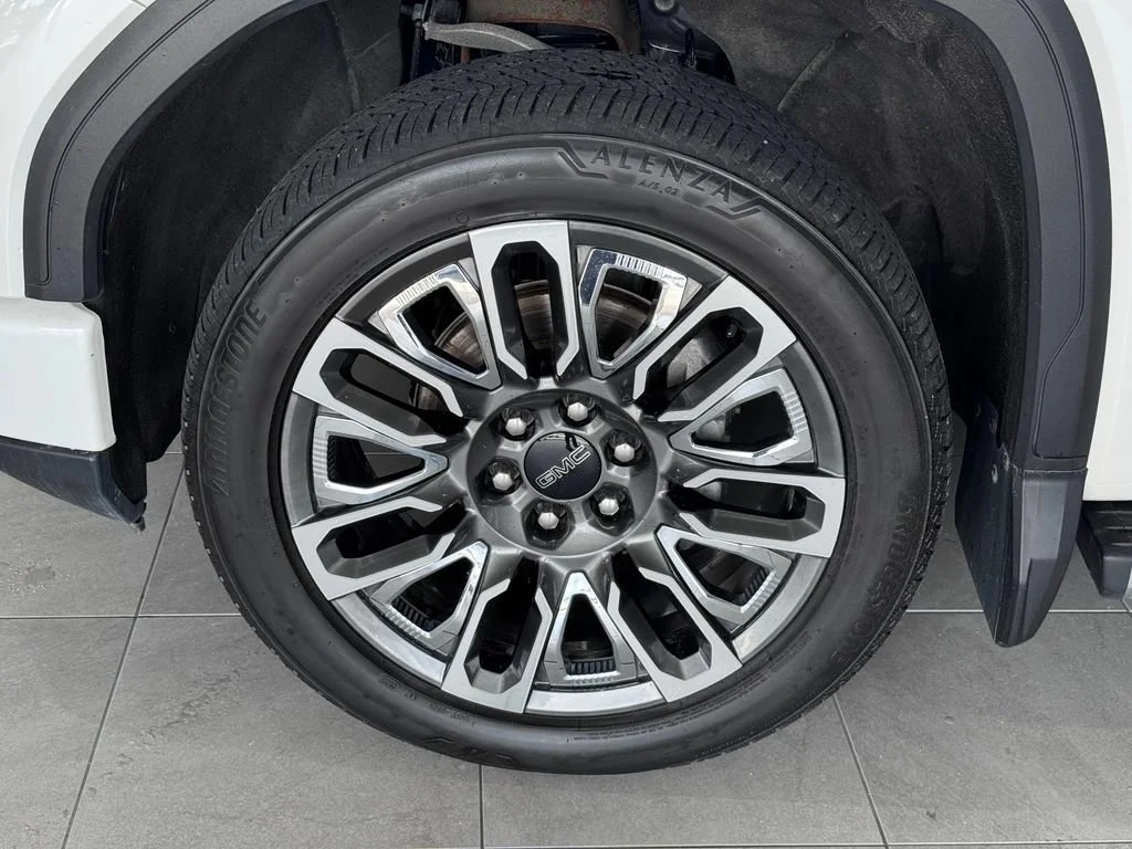 Certified Used 2023 White Frost Tricoat GMC Denali Ultimate image 4