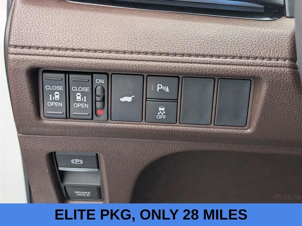 Used 2025 White Honda Elite image 23