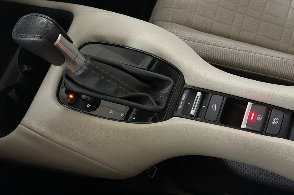 Used 2023  Honda LX image 26