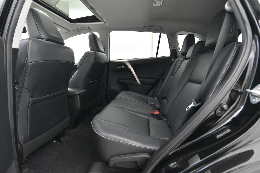 Used 2013 Black Toyota Limited image 26