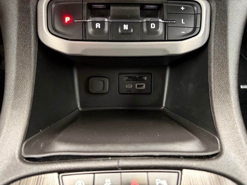 Used 2023 Silver GMC SLT image 53