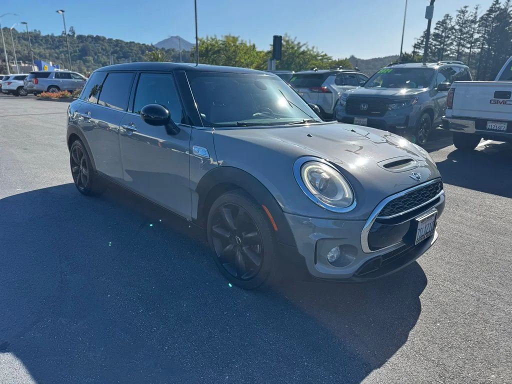 Used 2016 Gray MINI Clubman image 5