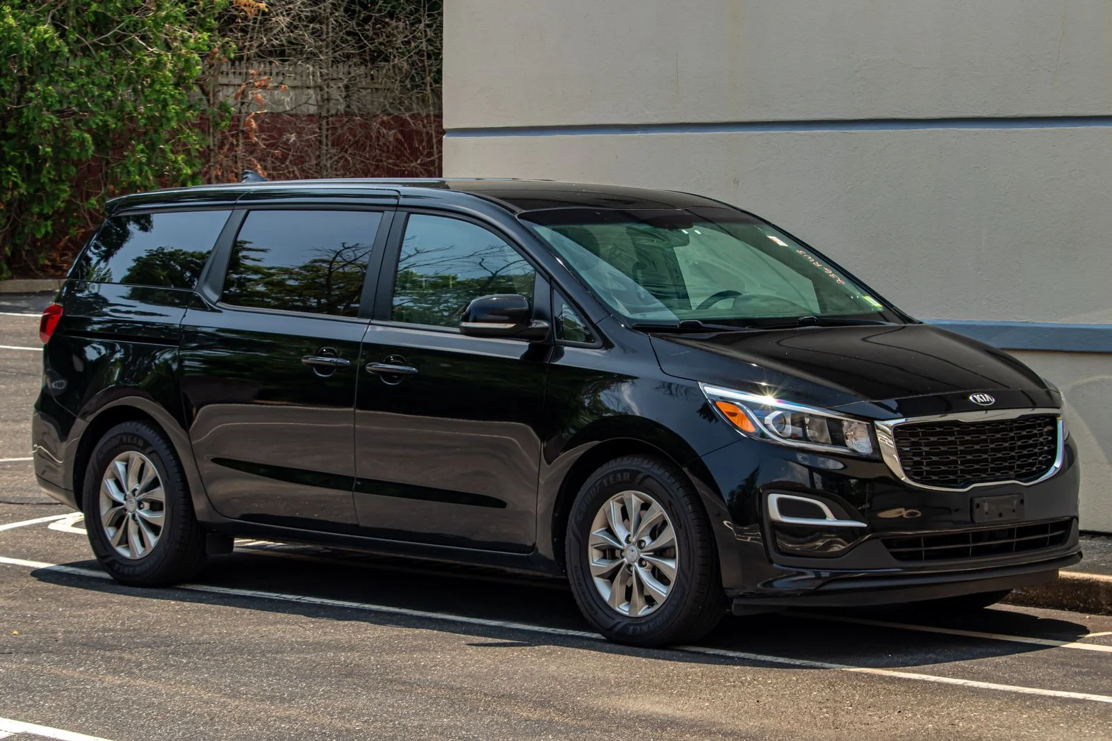Used 2020 Black Kia LX image 12