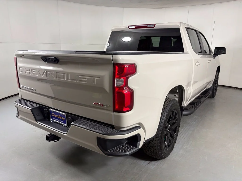 New 2026 White Sands Chevrolet RST image 10