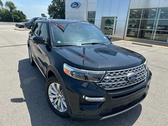 Used 2020 Black Ford Limited image 6