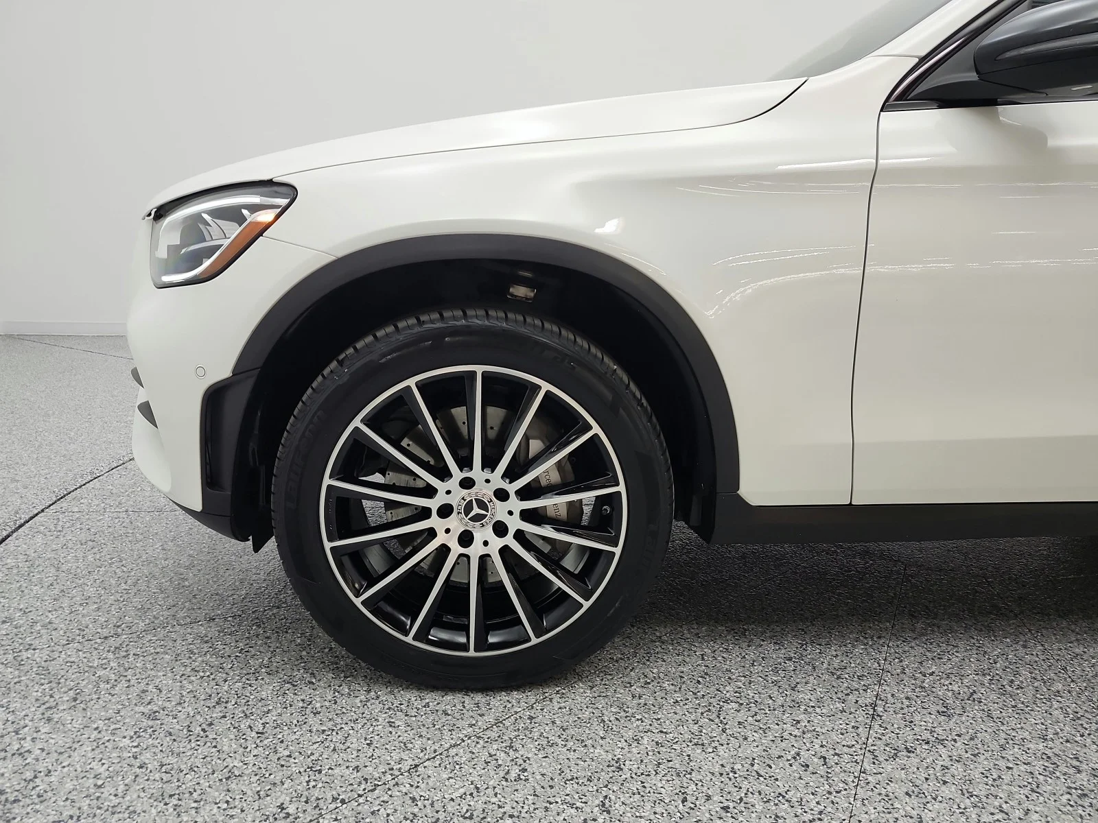 Used 2022 Polar White Mercedes-Benz GLC 300 SUV image 21