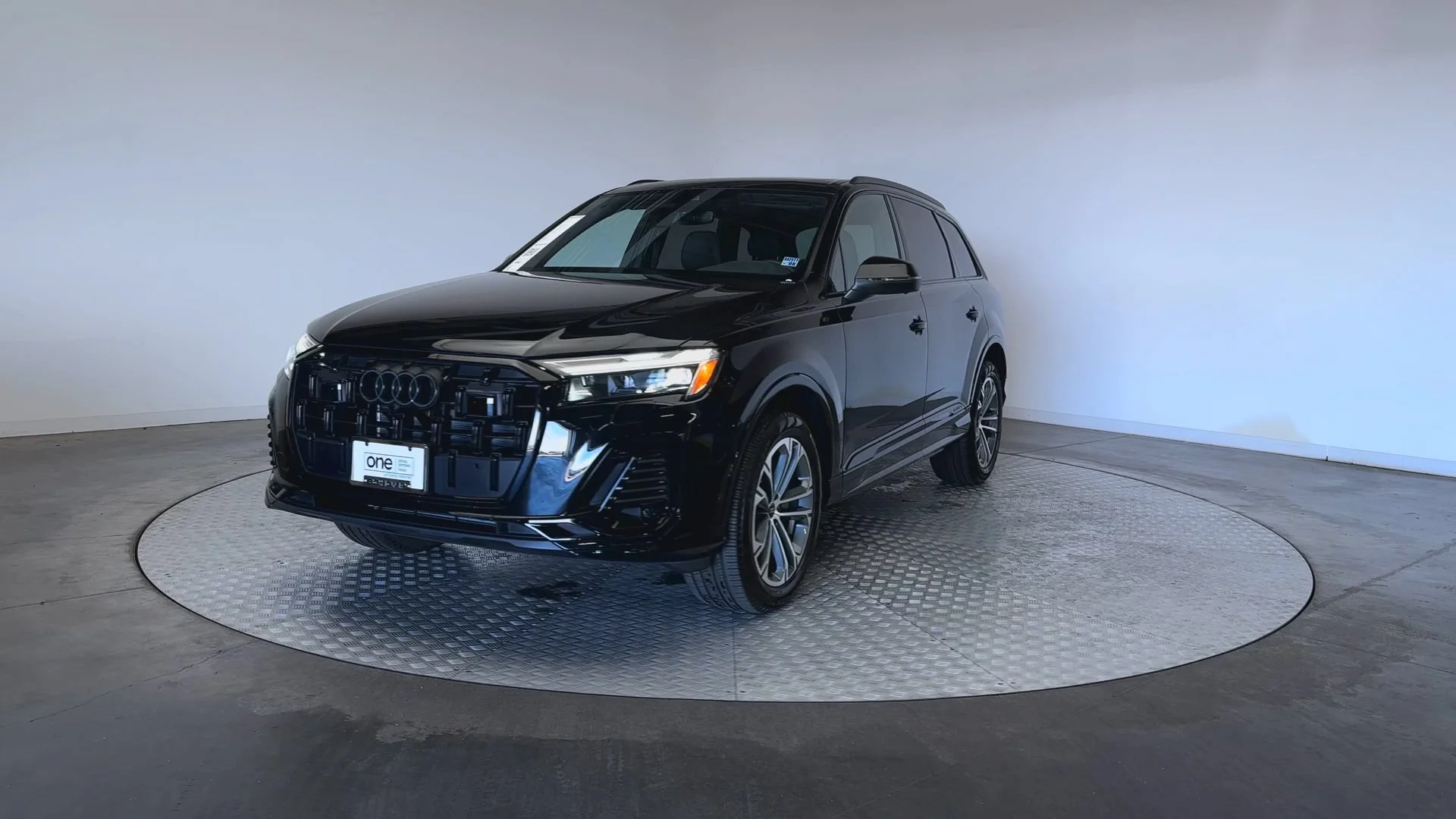 Used 2025 Mythos Black Metallic Audi Premium Plus image 4