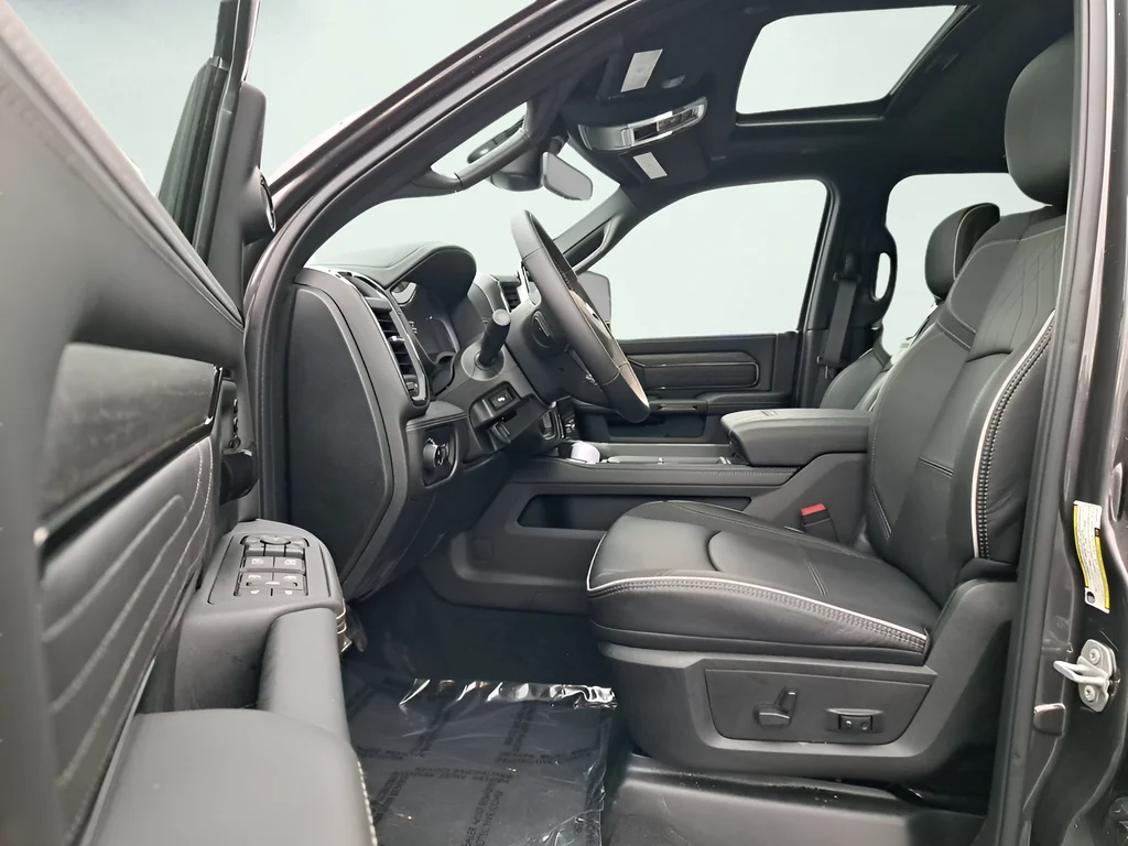 2026 RAM 3500 Limited - Photo 10