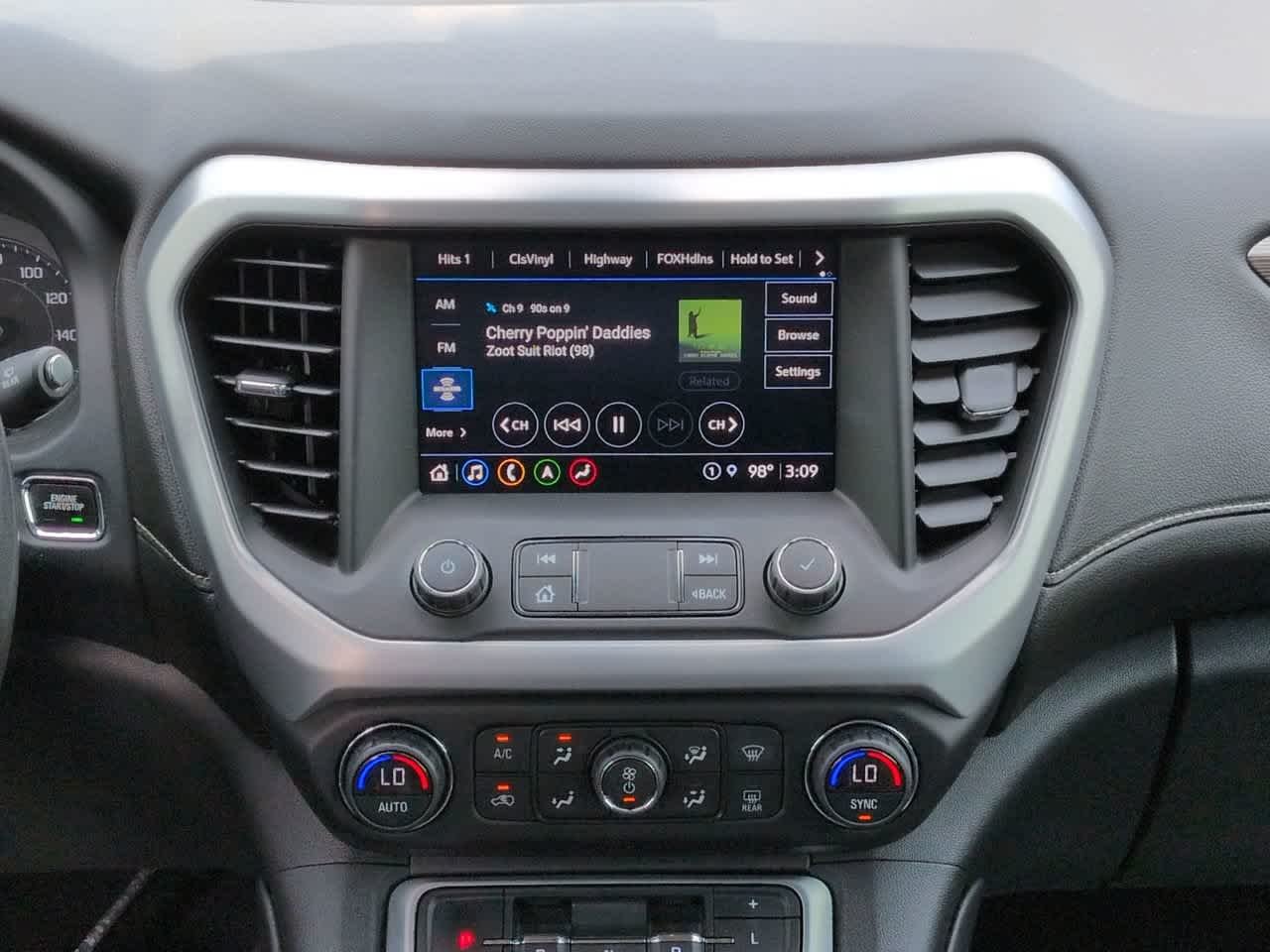 2021 GMC Acadia SLT - Photo 18