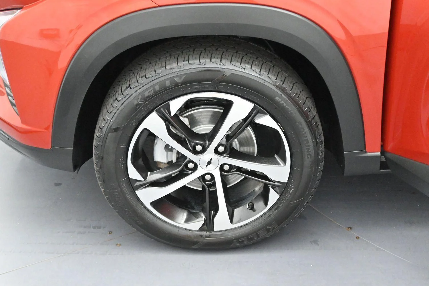 Used 2024 Cayenne Orange Metallic Chevrolet 1RS image 30