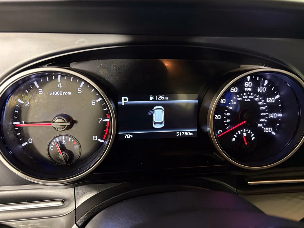 Used 2022 Red Kia LXS image 22