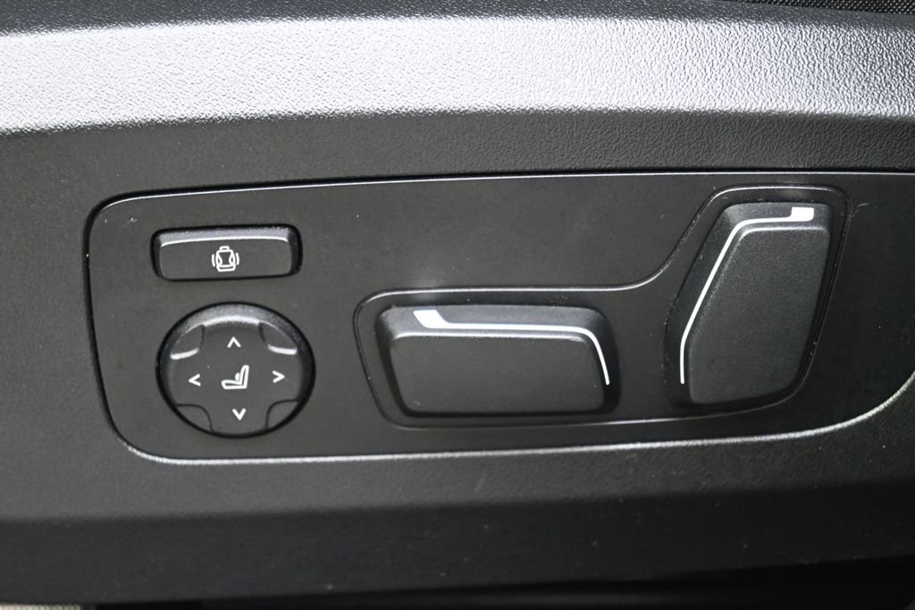 Used 2026 Alpine White BMW 30 xDrive image 14
