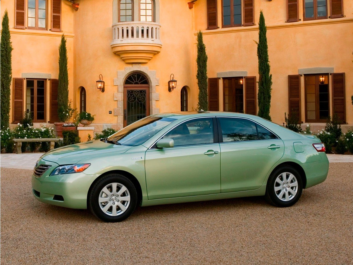 Used 2007 Red Toyota  image 3