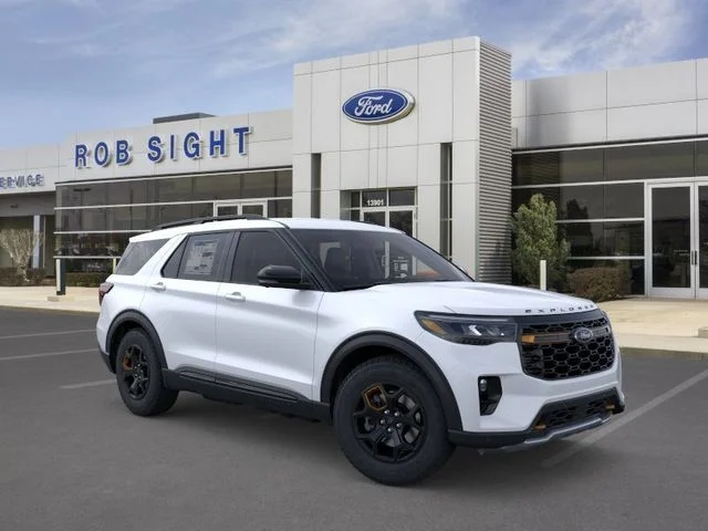 New 2026 Star White Metallic Tri-Coat Ford Tremor® image 7