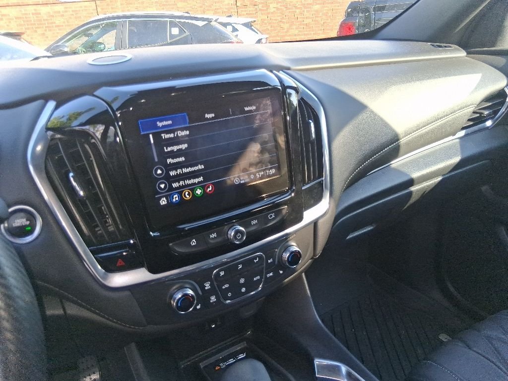 Used 2022 White Chevrolet LT image 12