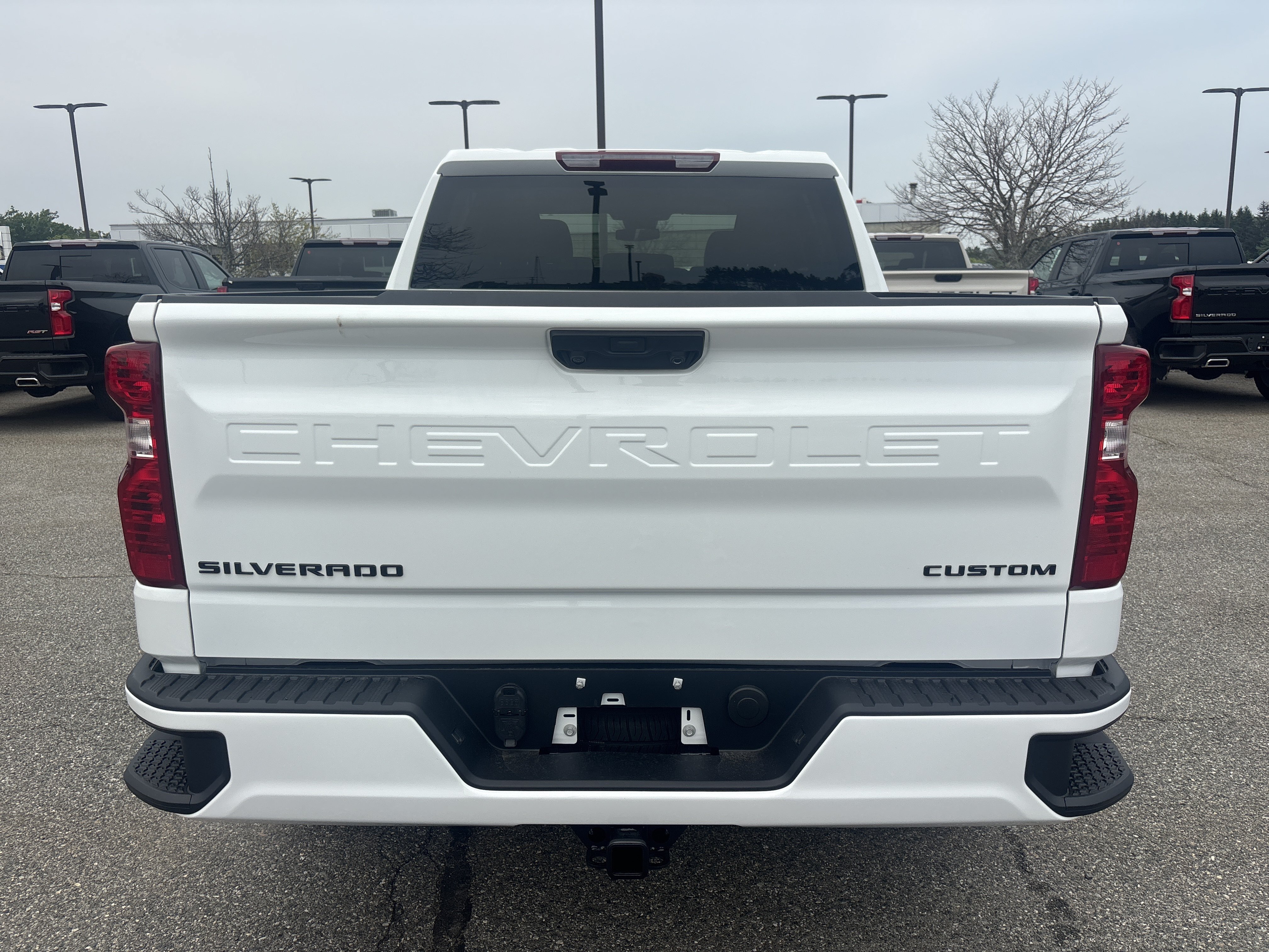 New 2026 Summit White Chevrolet Custom image 4