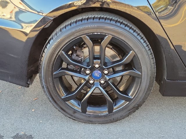 Used 2020 Black Metallic Ford SE image 32