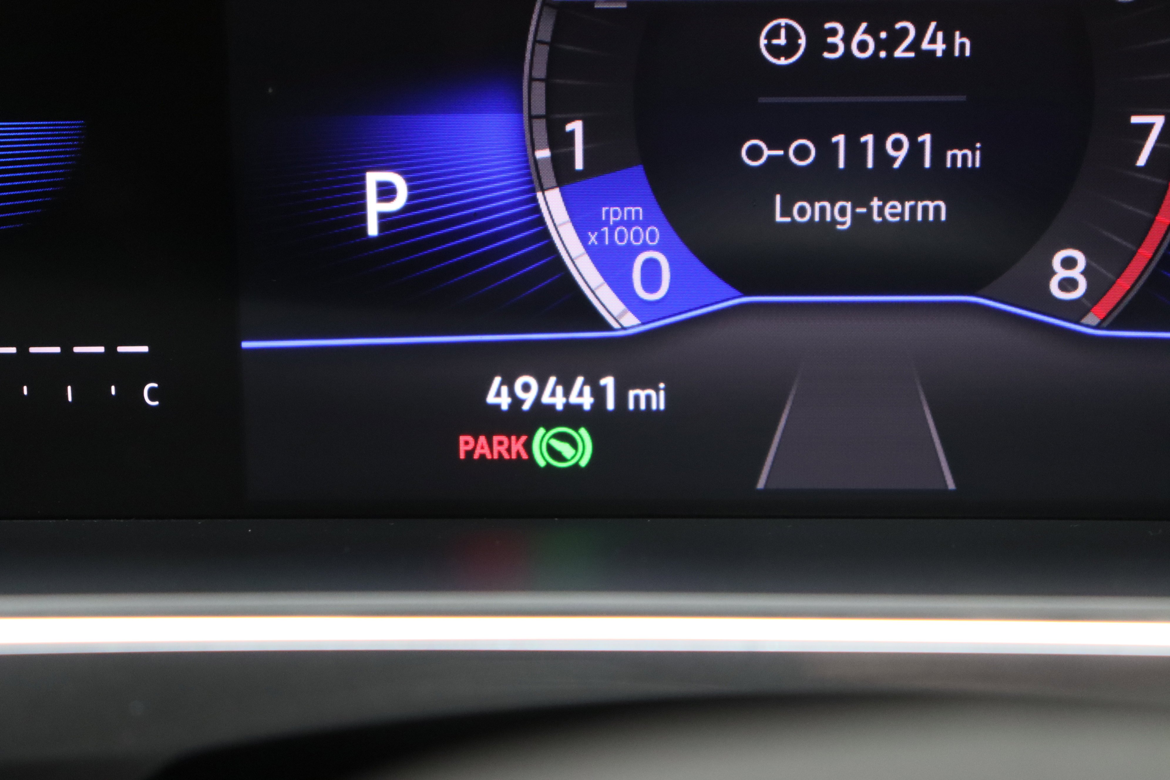 Used 2023 Pure White Volkswagen S 2.0T image 40