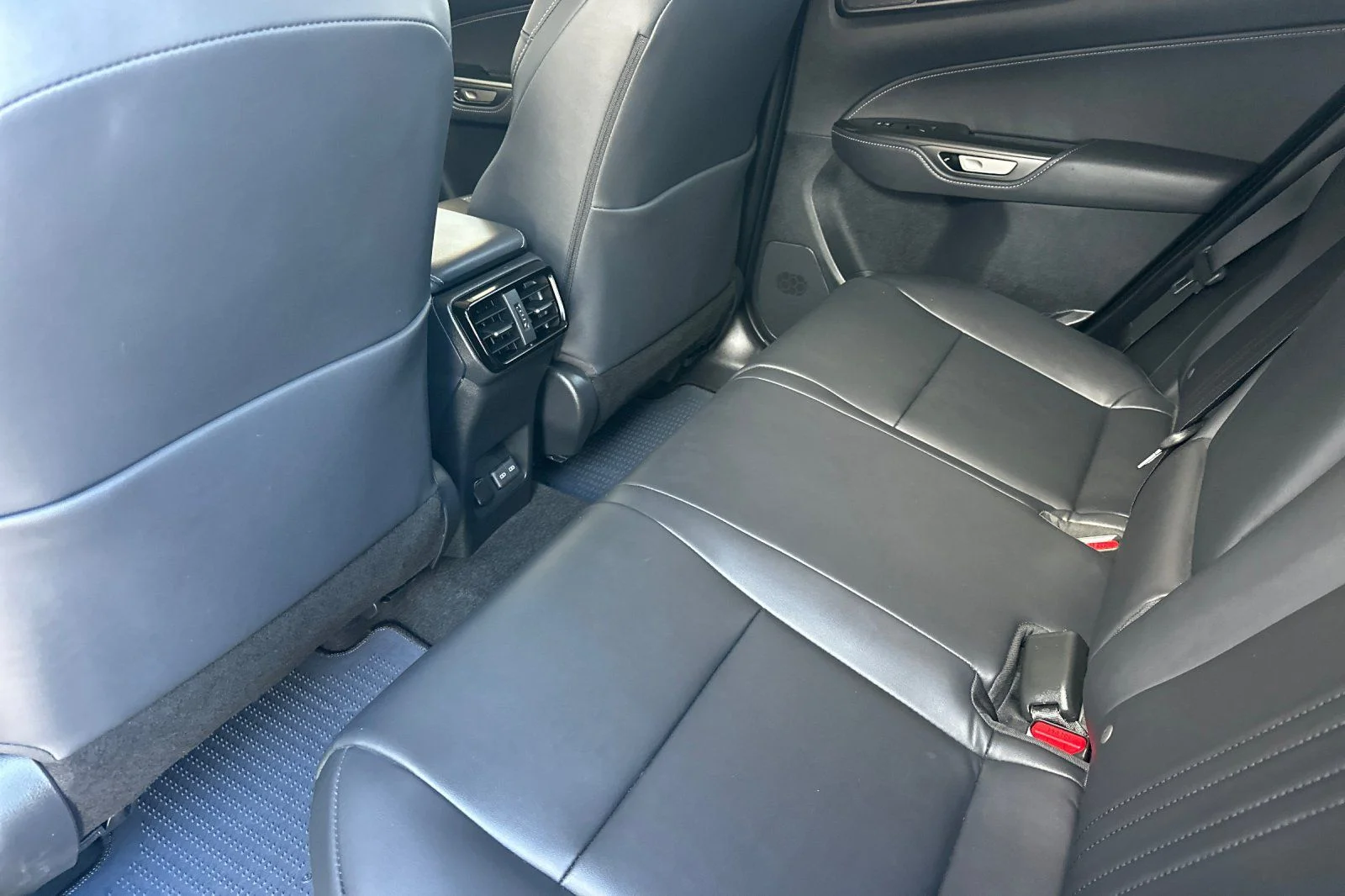 Used 2025 White Pearl Lexus 350h Base image 9