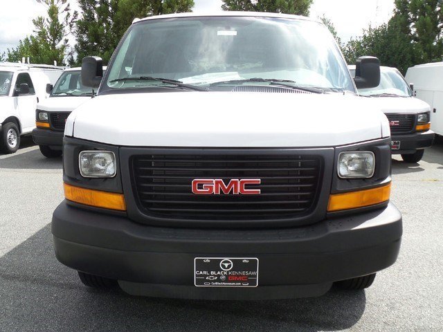 Used 2016 SUMMIT WHITE GMC Work Van image 8
