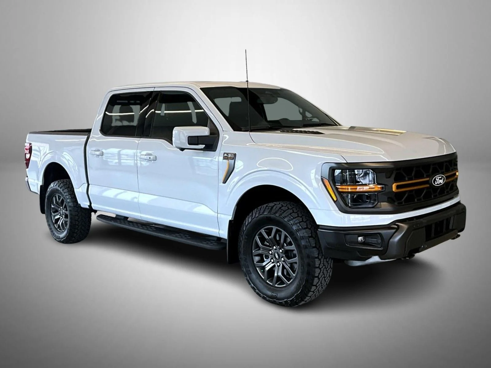 Used 2025 White Ford Tremor image 3