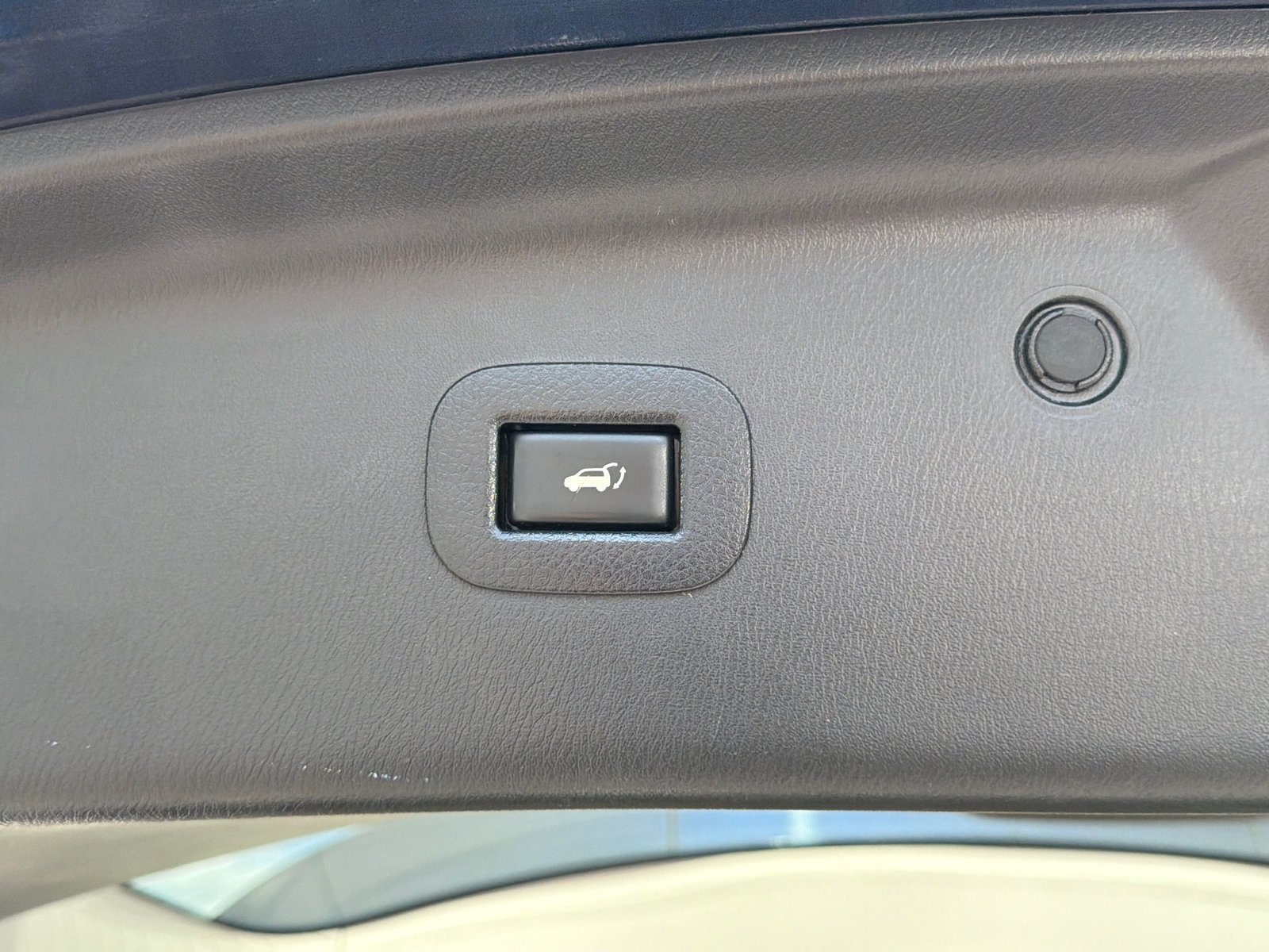 Used 2017 Hermosa Blue Nissan Platinum image 19